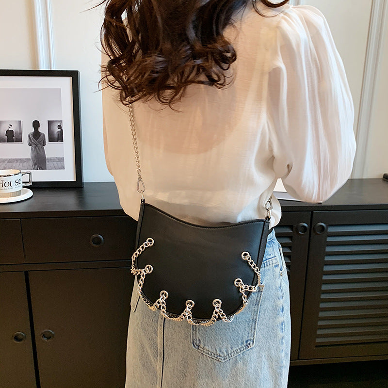 Metal Chain Air Eye Shoulder Bag