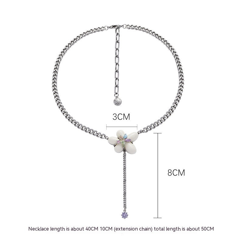 Original French Style Cream Resin Flower Necklace For Women Light Luxury Minority Clavicle Chain Temperament Wild Sweet Accessory
